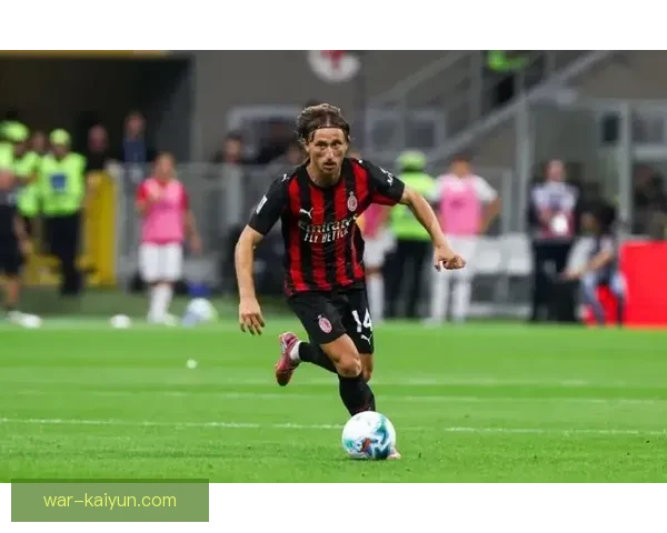 加维与莫德里奇激战在即，年轻天才能否挑战老将巨星的传奇地位值得关注。